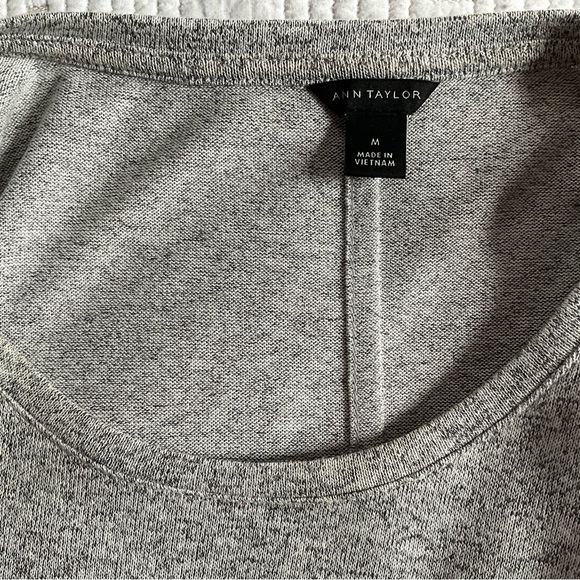 Ann Taylor Heather Marled Gray  Short Sleeve Tunic Tee Top Sz M - Picture 7 of 9